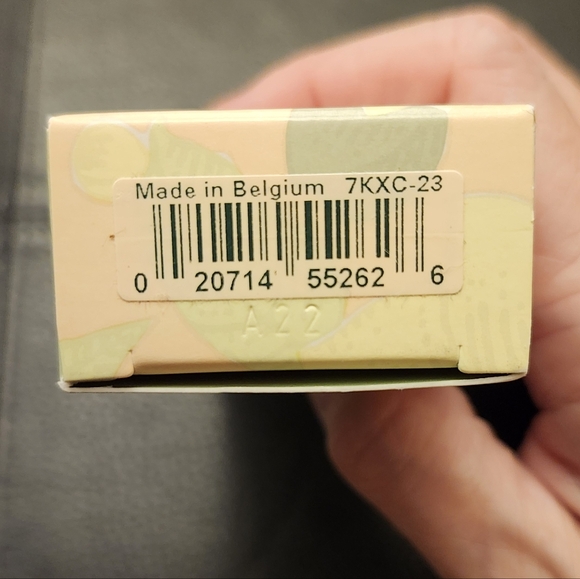 Clinique Stay-Matte Oil-Free Makeup Foundation In 23 Ginger - Picture 5 of 8